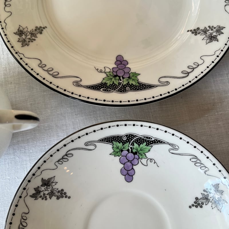 ○sh-41/Shelley アール・デコのトリオ カップ＆ソーサー＋プレート