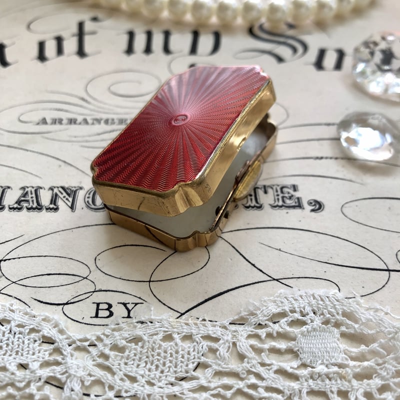 ○h-12/ストラットン社のエナメルのピルケース | PISKEY -イギリスの