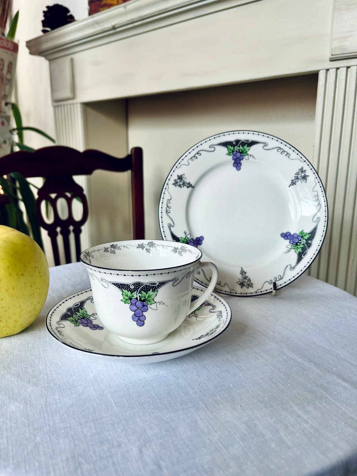 ○sh-41/Shelley アール・デコのトリオ カップ＆ソーサー＋プレート