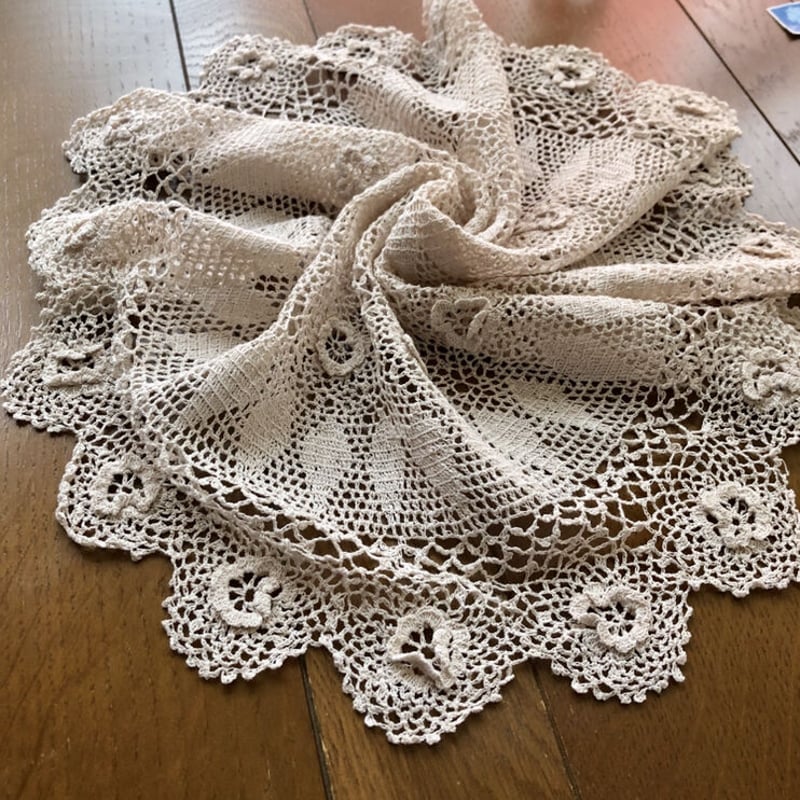 ○l-35/薔薇モチーフの大きなクロッシェレース レースマット | PISKEY