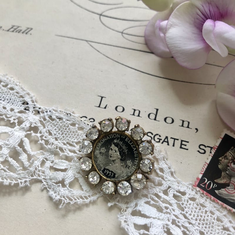 美品 エインズレイ 1953年 エリザベス女王 戴冠式 記念 プレート 27cm 美品 エインズレイ 1953年 エリザベス女王 戴冠式 記念 プレート