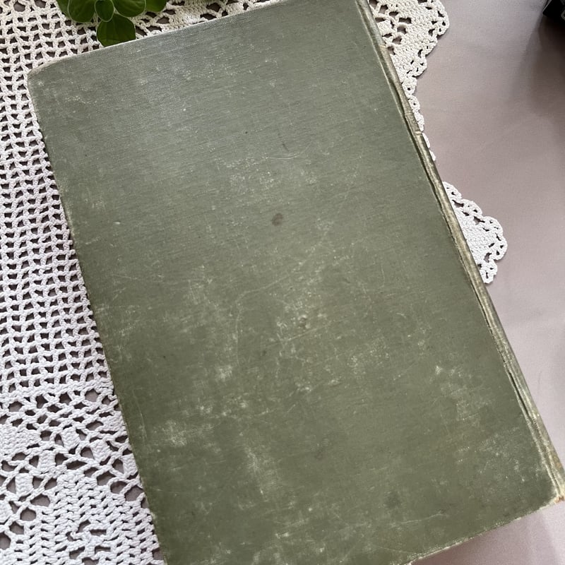 ヴィダル・サスーン　洋書　3冊 ○vp-15/ ヴィクトリアン パンジーの装丁本「WHO SHALL SERVE」 | PIS