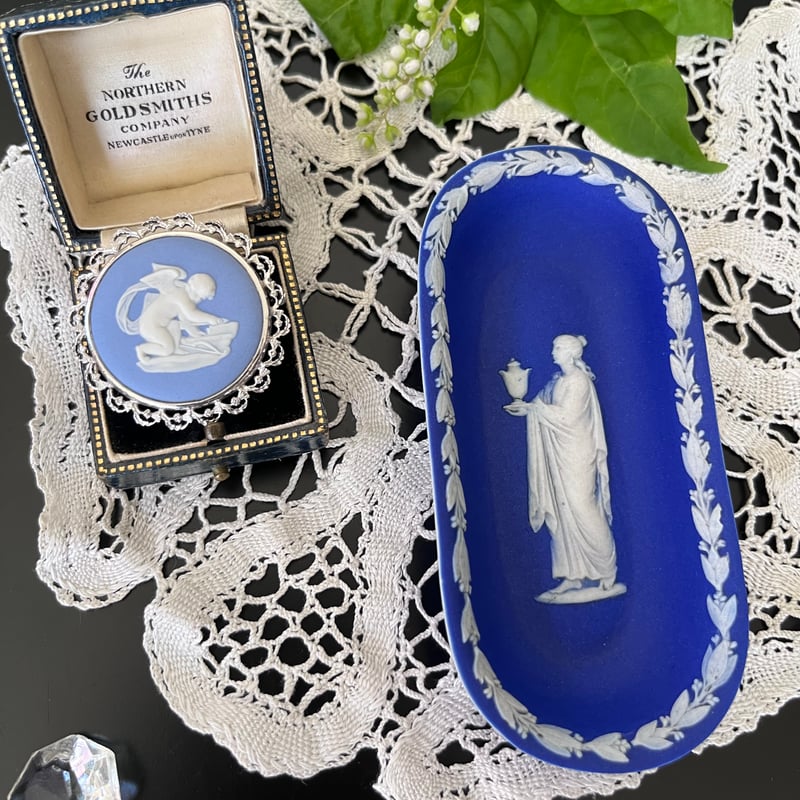 レア 英国ヴィンテージ ウェッジウッド ジャスパーウェア 豆型ボックス