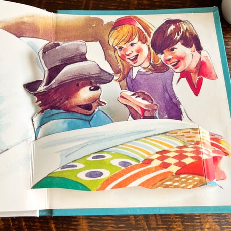 ●vp-71/1981年版 仕掛け絵本「 Paddington/パディントン」