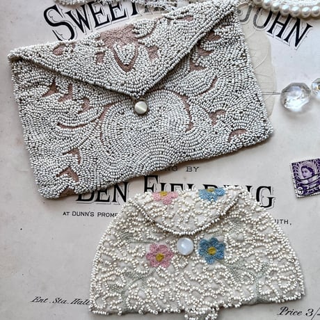 ●s-99/マイクロビーズと刺繍のミニバッグ