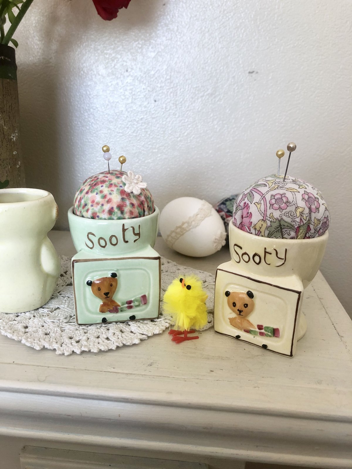○tb-6/Sooty スーティーのエッグカップ たまご色 | PISKEY