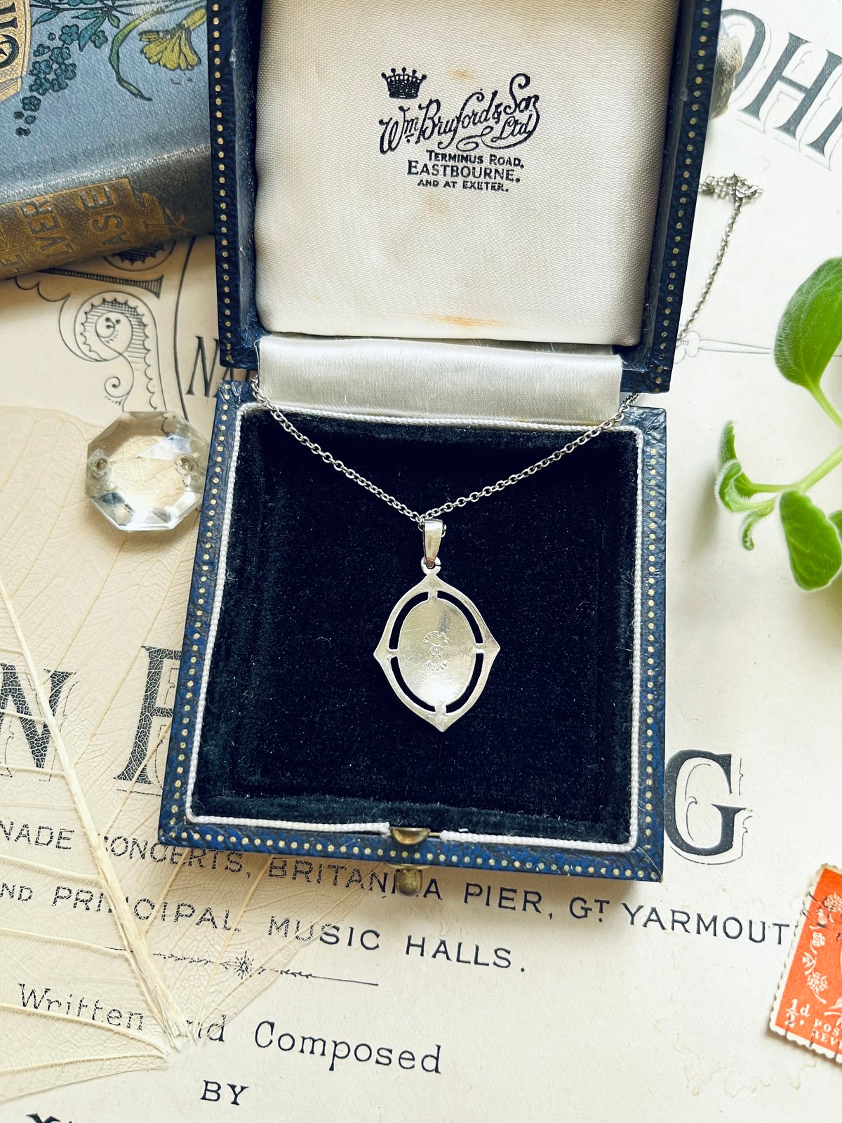 fit=scale-down,w=1200