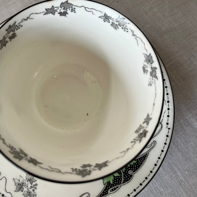 ○sh-41/Shelley アール・デコのトリオ カップ＆ソーサー＋プレート