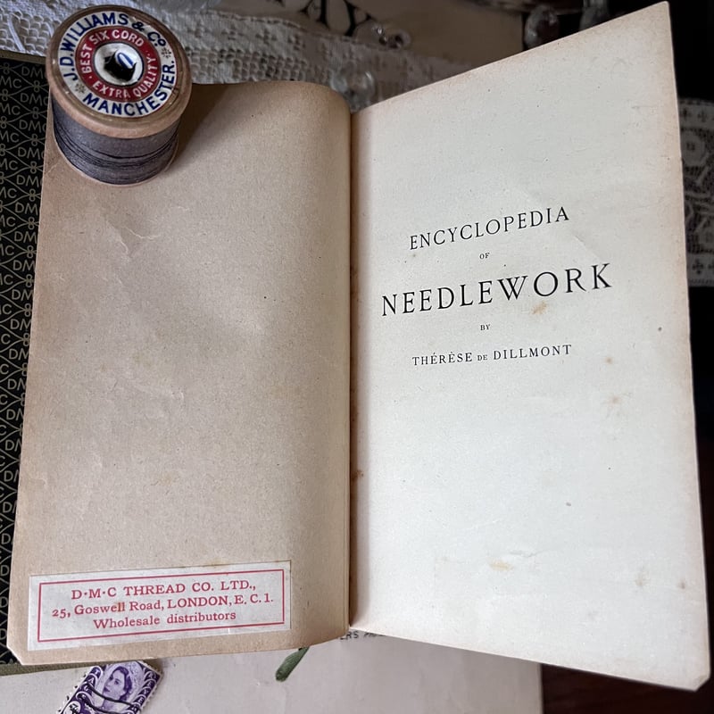 ○vp-25/1900年頃 DMC社ニードルワーク百科事典 | PISKEY -イギリス