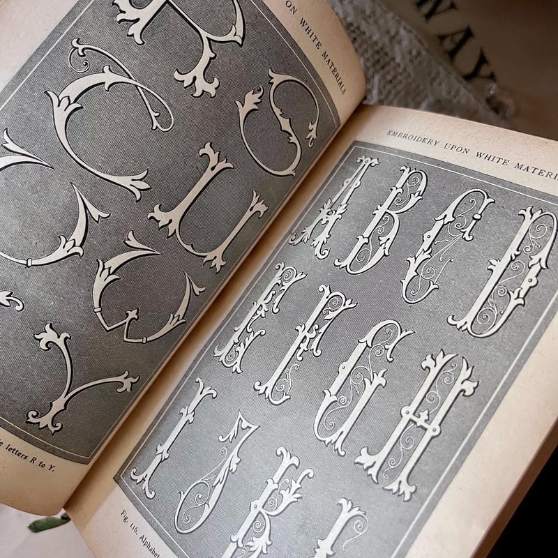 【27冊セット】洋書　雑誌　ニードルワーク＆クラフト アメリカ 英語 27冊セット】洋書 雑誌 ニードルワーク＆クラフト アメリカ 英語 27冊