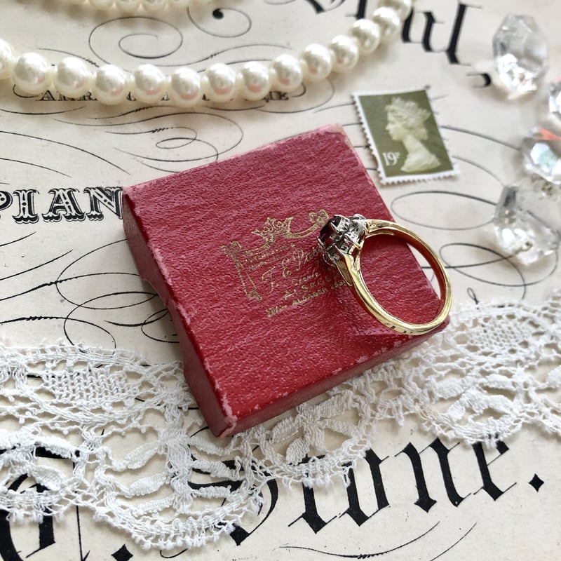 英国アンティーク ジュエリーケース 赤ベルベット 金文字刻印 ○h-10/王冠と金文字入りの赤いジュエリーボックス | PISKEY
