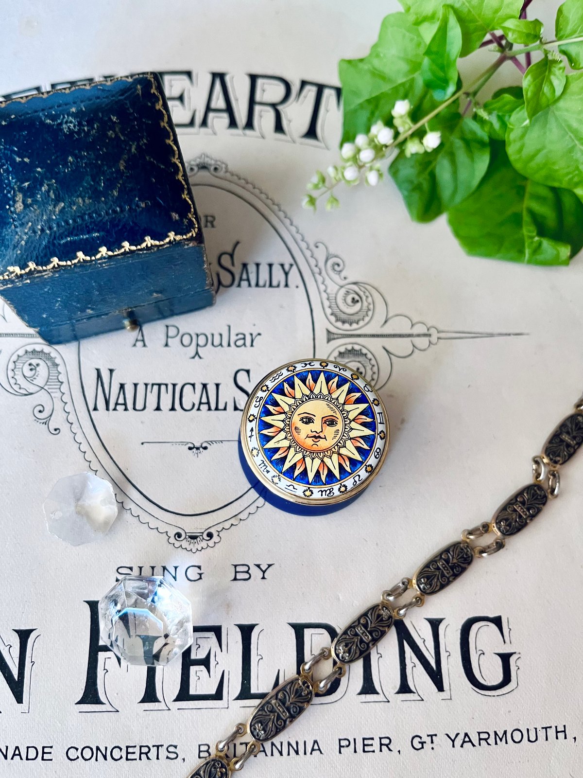 ○o-138/ハンドペイントの「zodiac」エナメルボックス | PISKEY