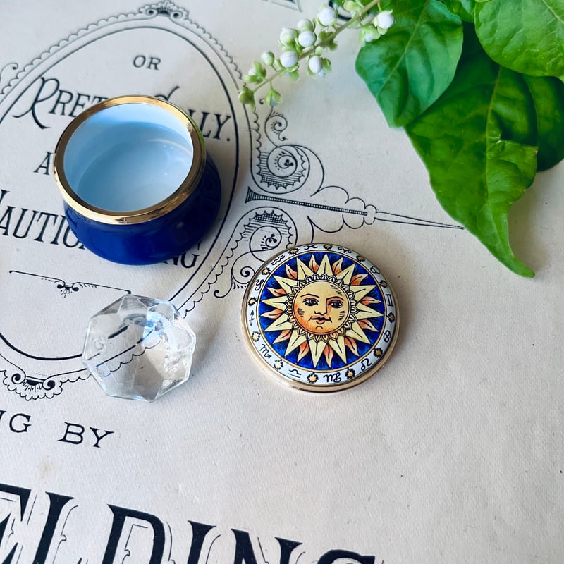 ○o-138/ハンドペイントの「zodiac」エナメルボックス | PISKEY