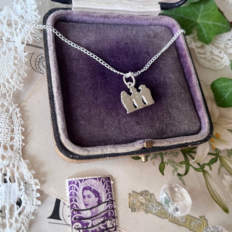 ○ab-370/シルバー製 見ざる聞かざる言わざる 三猿のチャーム