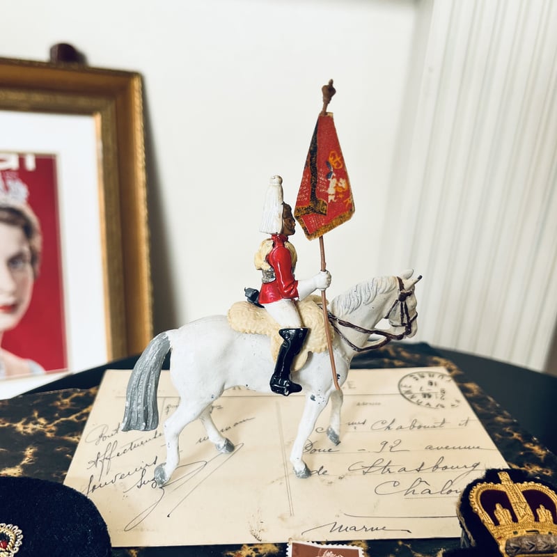 近衛騎兵　写真集　バッジ　旗　徳利　お猪口 ○r-27/ちいさな鉛製 英国王室衛兵 騎馬兵の騎手 | PISKEY