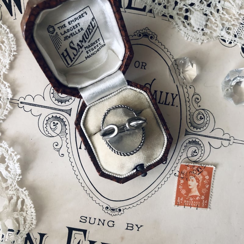 ○ab-112/ マイクロモザイク 薔薇と勿忘草のリング | PISKEY -イギリス