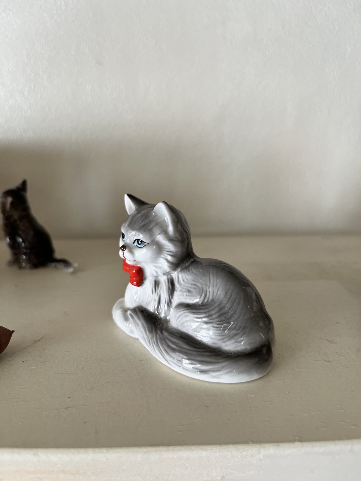 ○o-49/赤いリボンの猫 | PISKEY -イギリスのふるいものかわいいもの-