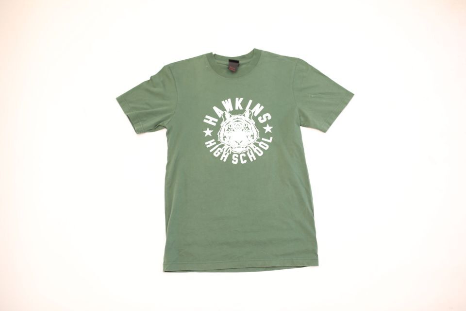 セール!ストレンジャーシングス ナイキコラボ ホーキンズ Tシャツ 黒 1187