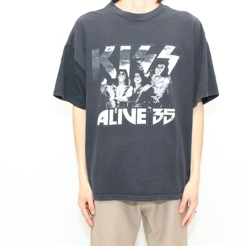 Kiss 