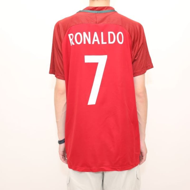 Nike t shirt ronaldo hotsell