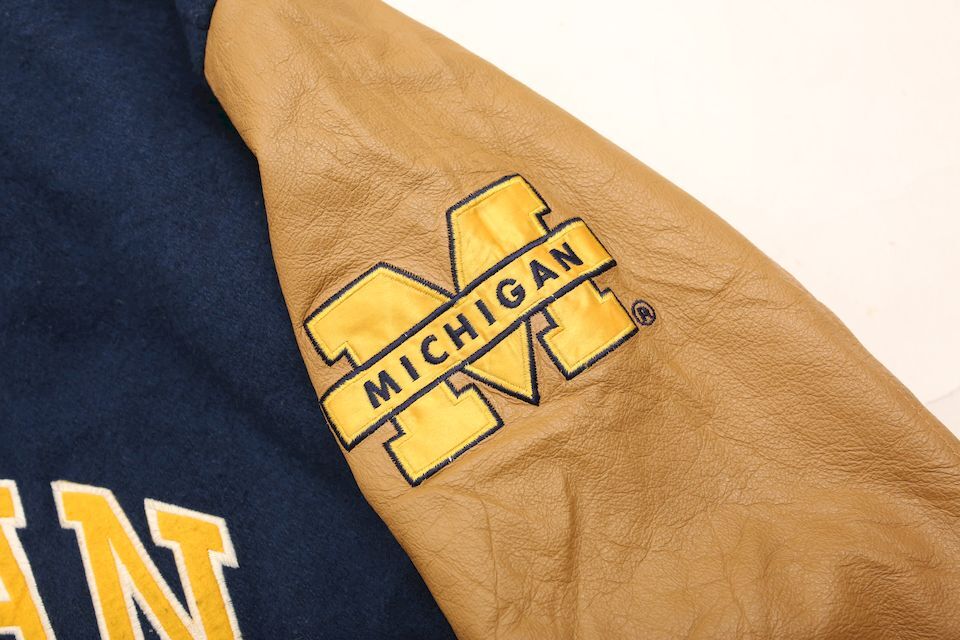 Starter Michigan フード付きジャケット M Starter Michigan フード付きジャケット M