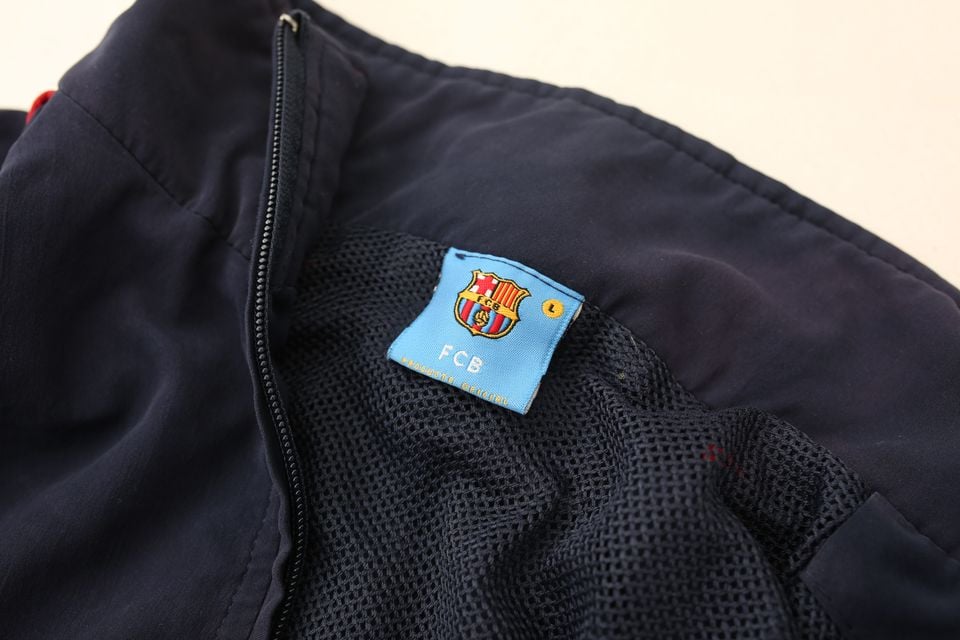 Barcelona – 1863 Football Classics