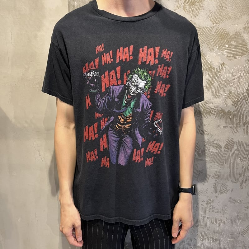 人気 DC Batman Joker Tシャツ 映画 ジョーカー バットマン バットマン ジョーカー Tシャツ Batman Joker T-Shirt | Blue