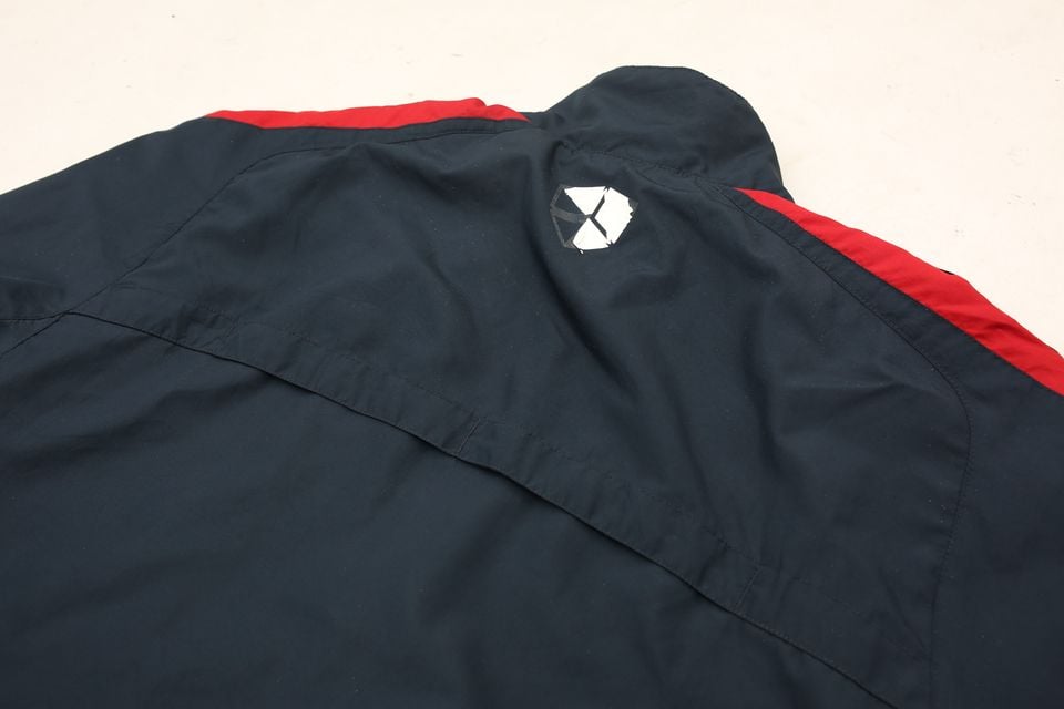 ナイキ アーセナルFC ナイロンジャケット Nike Arsenal FC Nylon ナイキ アーセナルFC ナイロンジャケット Nike Arsenal FC Nylon