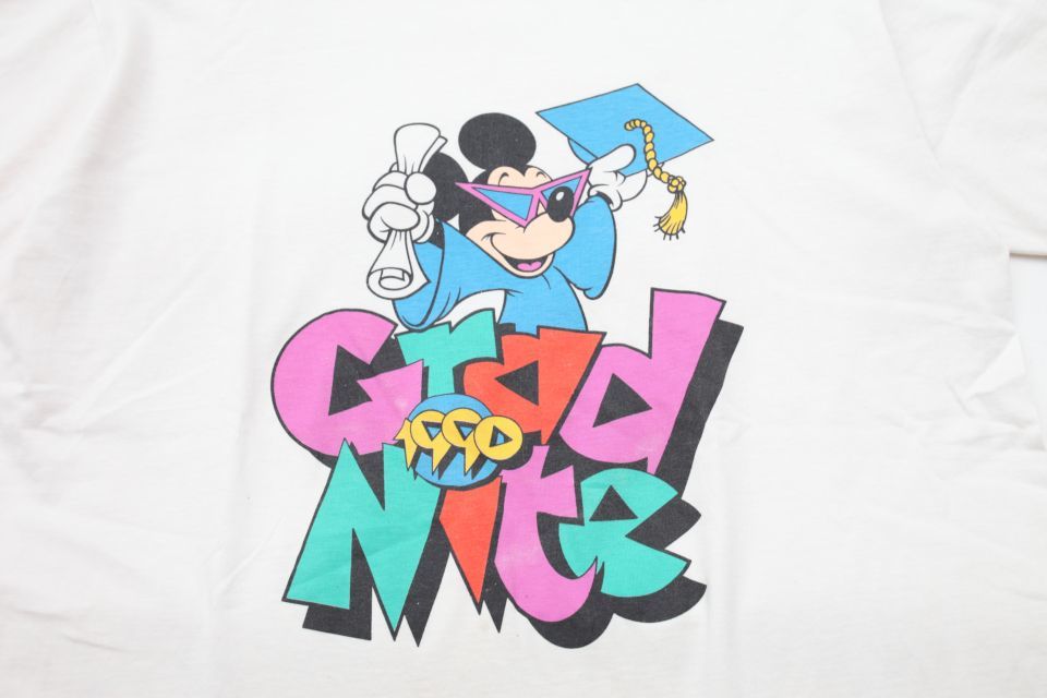 Disney ミッキーマウス GRAD NITE Tシャツ XL