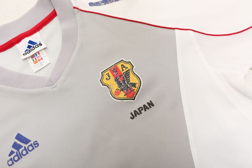 Jリーグ オールスターサッカー 2003ユニフォーム GDSYUQtbUAAGtEZ.jpg