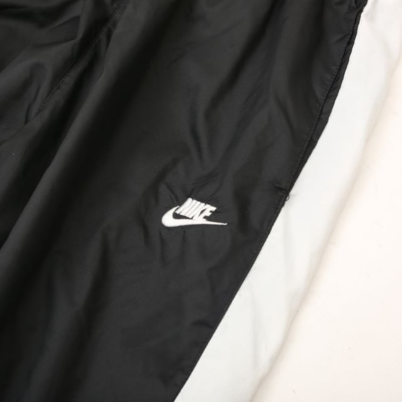 ナイキ ナイロンパンツ Nike Nylon Pants | Blue ナイキ ナイロンパンツ Nike Nylon Pants | Blue