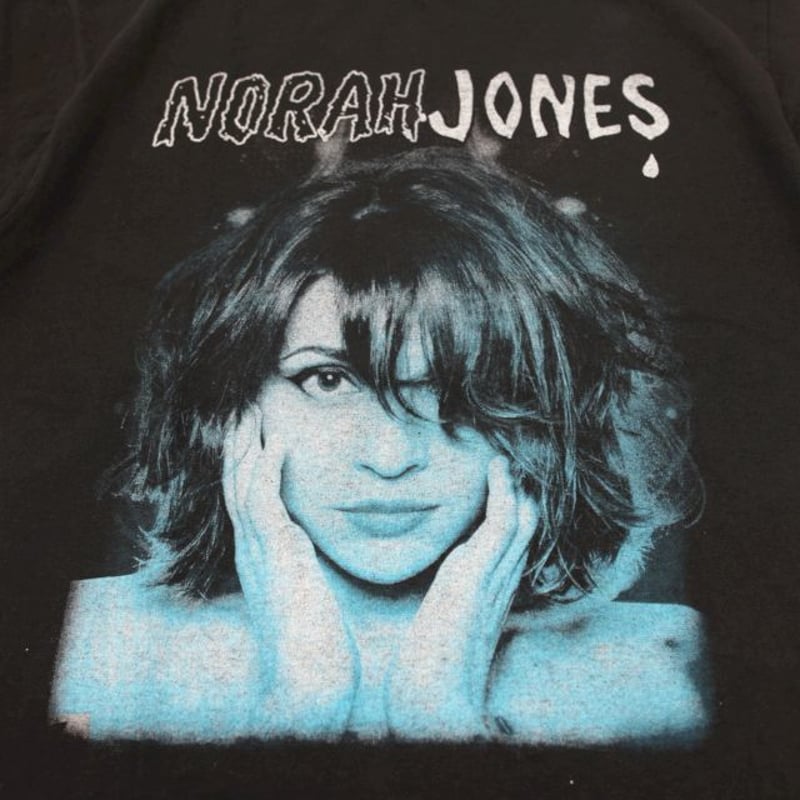 Norah Jones “LITTLE BROKEN HEARTS” Tee | Blue