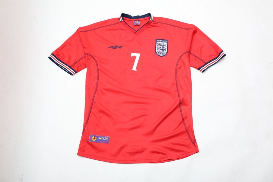 イングランド代表 2002 ベッカム #7 フットボール ゲームシャツ 