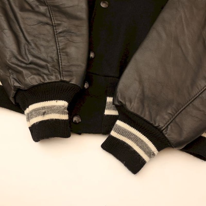 シカゴ・ホワイトソックス 80'S ビンテージ サテン スタジャン Amazon.co.jp: [ファナティクス] 当店別注モデル シカゴ