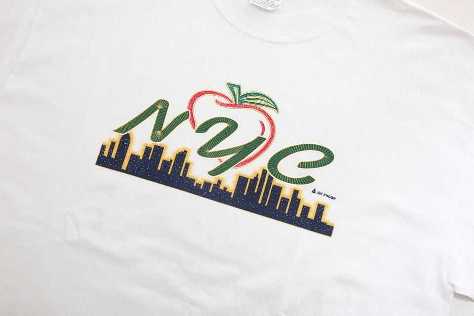 Tシャツ・カットソー COLUMBIA / NEW YORK CITY THE BIG APPLE T-SHIRT WHITE COLUMBIA / コロンビア NEW YORK CITY THE BIG APPLE T-SHIRT