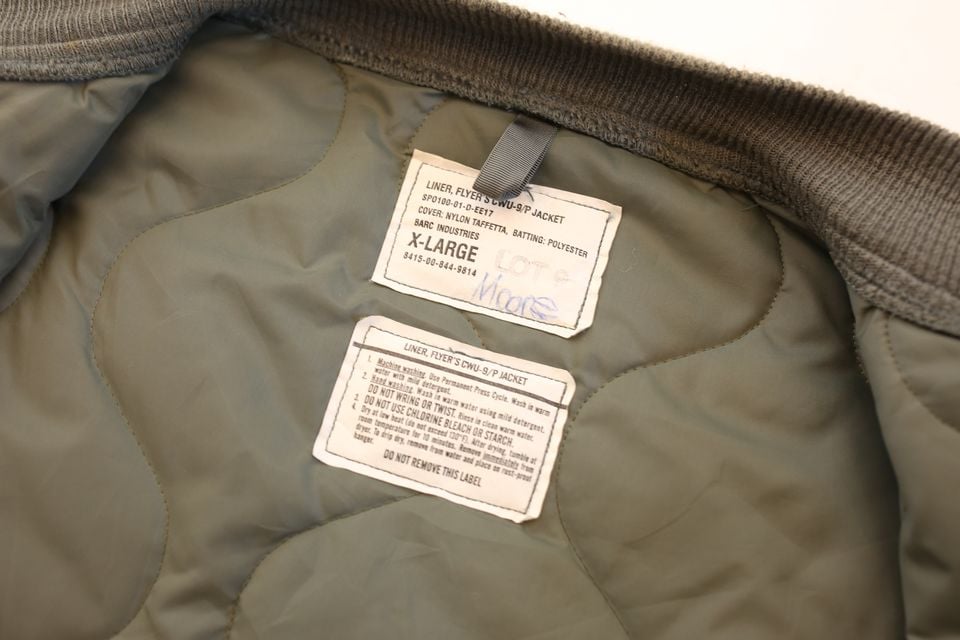 U.S.ARMY CWU-9/P キルティング ライナー ジャケット Military Qu...