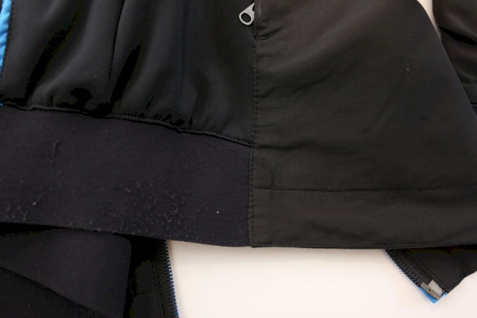 【超希少✨】インテル ハンティングジャケット Lサイズ 日本未発売！ ナイキ製 超希少✨】インテル ハンティングジャケット Lサイズ 日本未発売