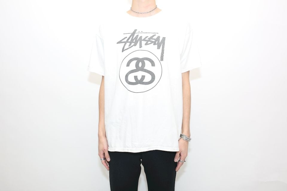 ステューシー シャネルロゴ Tシャツ Stussy Logo T-shirt | Blue ステューシー シャネルロゴ Tシャツ Stussy Logo T-shirt | Blue