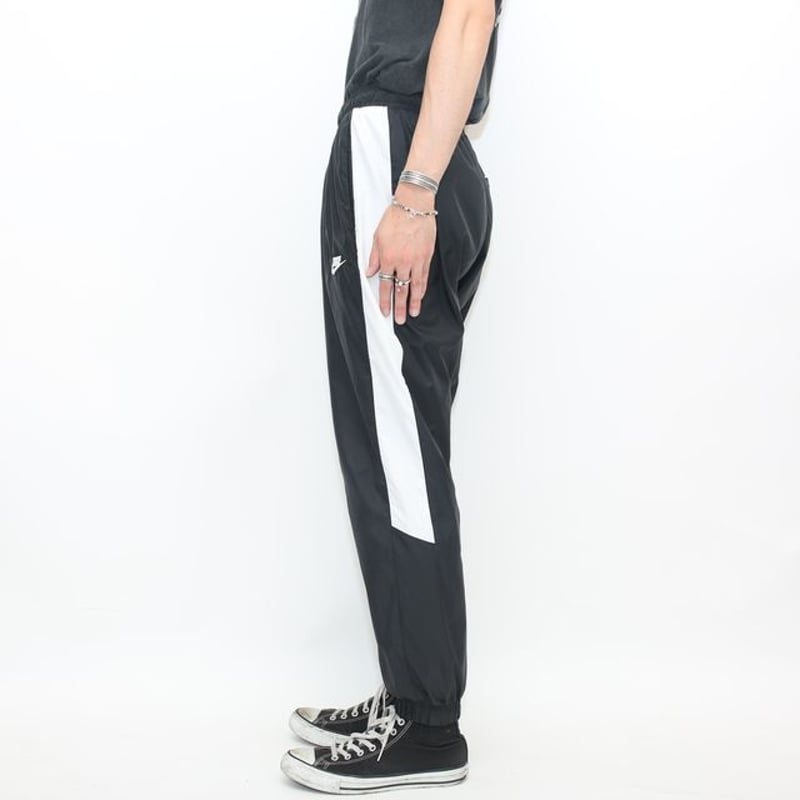 ナイキ ナイロンパンツ Nike Nylon Pants | Blue ナイキ ナイロンパンツ Nike Nylon Pants | Blue