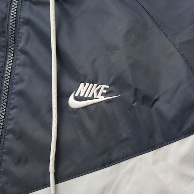 ナイキ ジップアップ フーデッド ナイロンジャケット Nike ナイキ ジップアップ フーデッド ナイロンジャケット Nike
