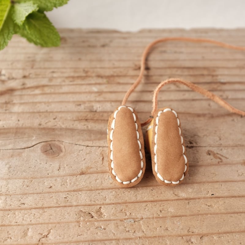 アクセサリー tan ミニチュア靴ネックレス Tストラップ -yellow - / Cacica (カチカ) | C