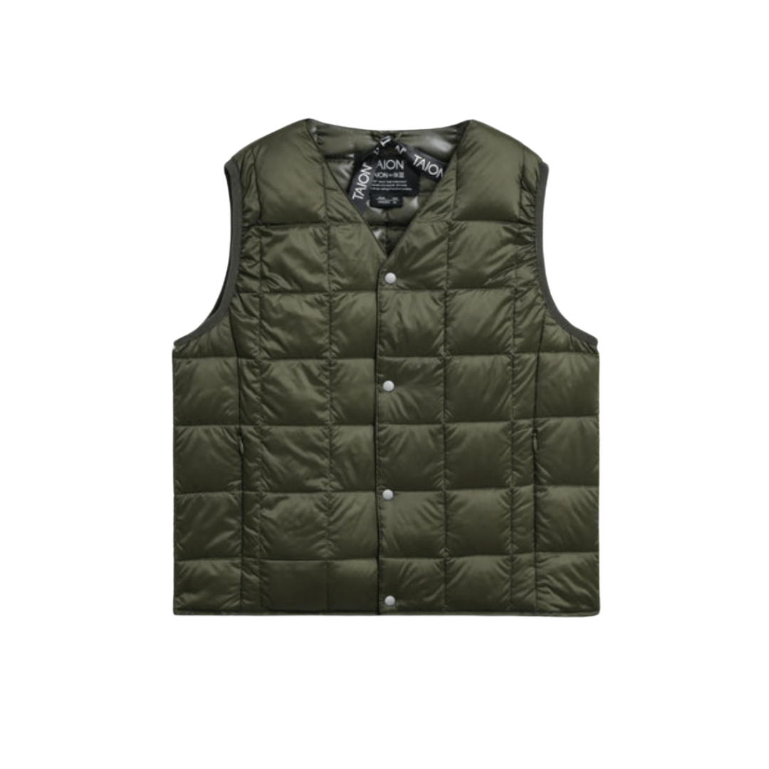 V ネックボタン ダウンベスト 25AW / TAION(タイオン) | api store