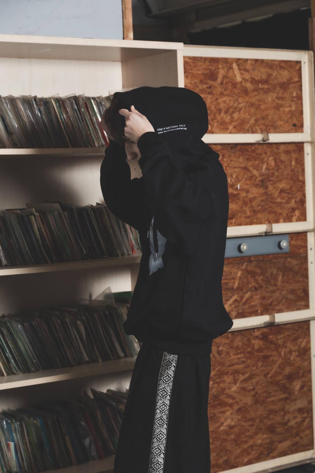 Okami Hoodie(Ippiki)-ブラック | harapeco Store