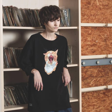 Neko Tee （Akubi）-ブラック