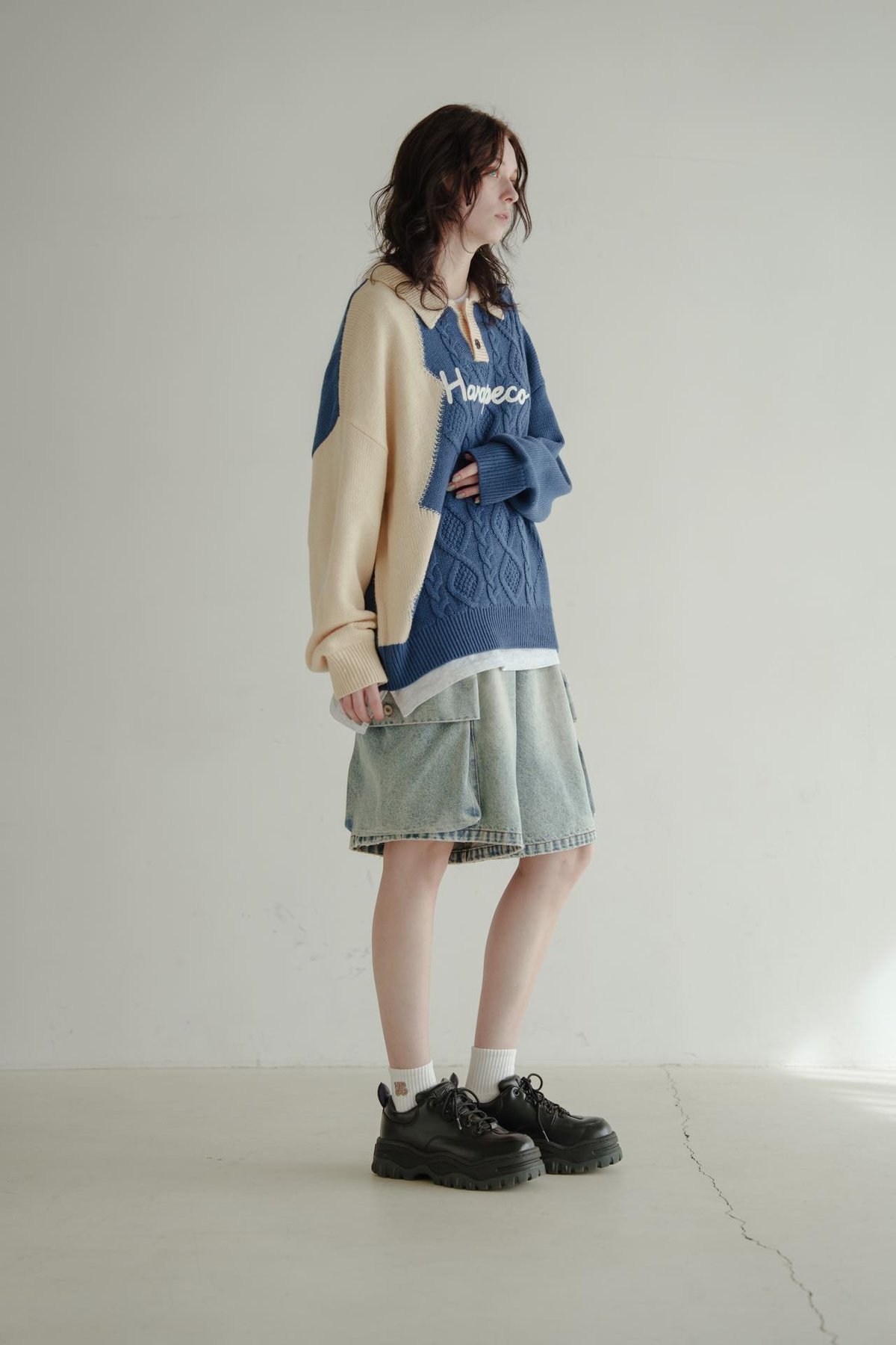 Bicolor Button Knit - ブルー Bicolor Button Knit - ブルー | harapeco Store