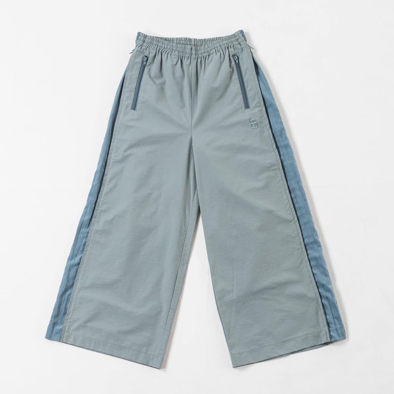 新品 今季 ブリーフィング STRETCH NYLON CREASE PANTS Easy Philtaylored Darts Pants - （ Flexibly Adaptable 4-Way