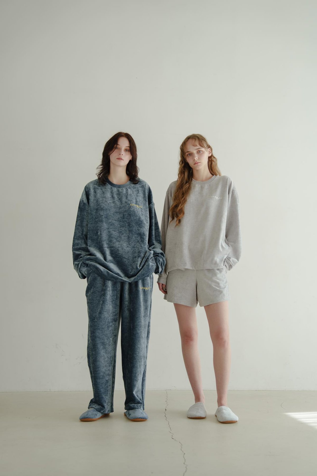 Luxe Velour Relax Pants - ブルー | harapeco Store