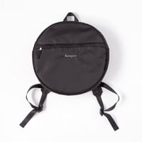Circle Backpack-ブラック