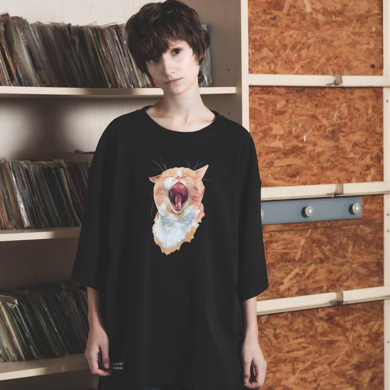 Neko Tee （Akubi）-ブラック | harapeco Store
