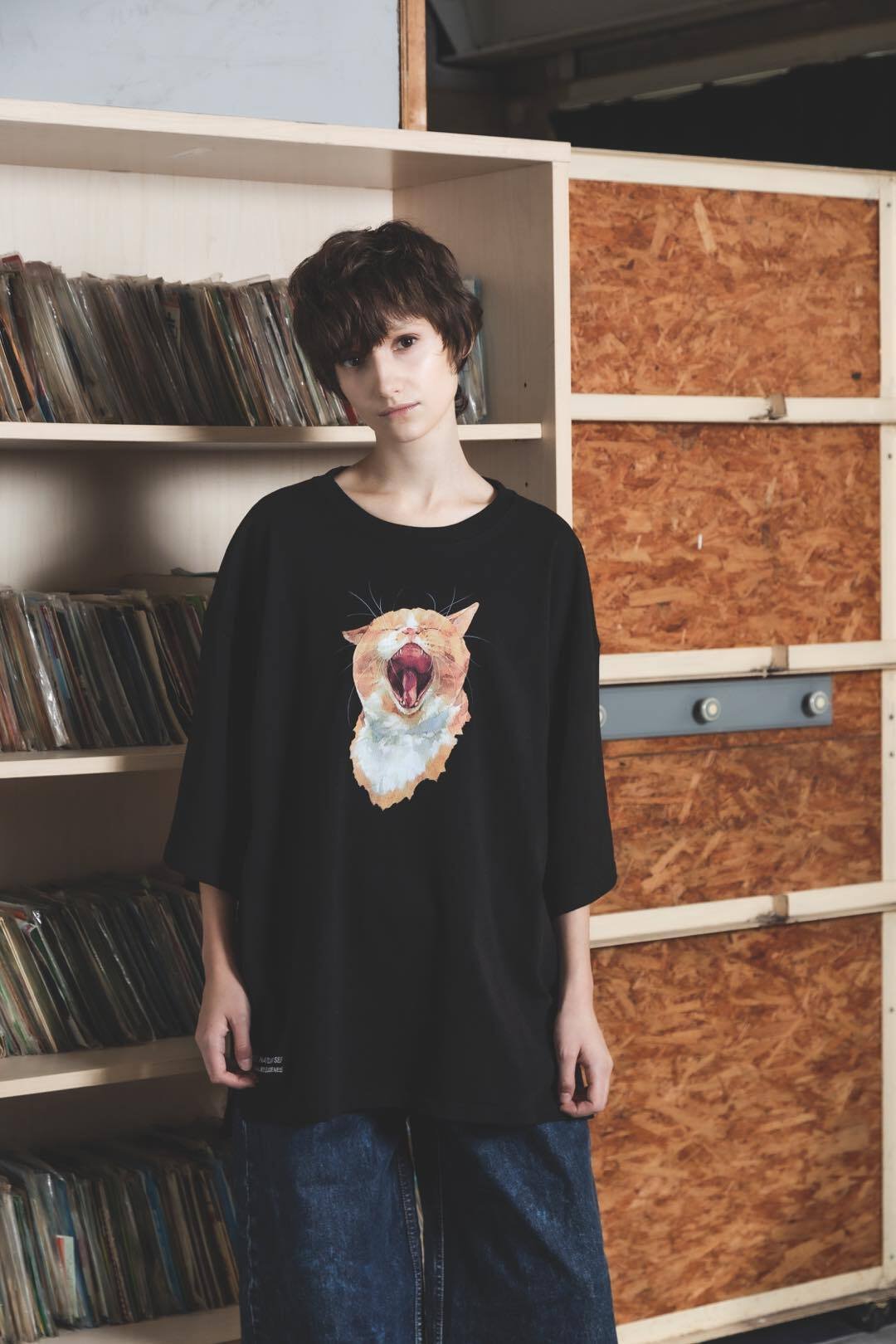 Neko Tee （Akubi）-ブラック | harapeco Store